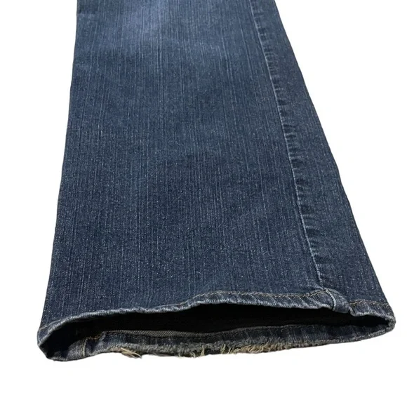 Lucky Brand Jeans - Picture 4 of 7